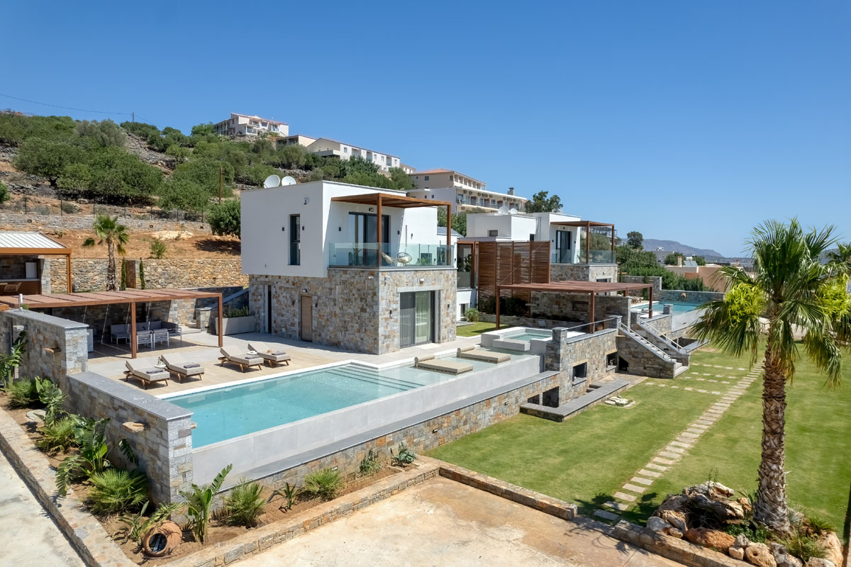Zeus Luxury Villas